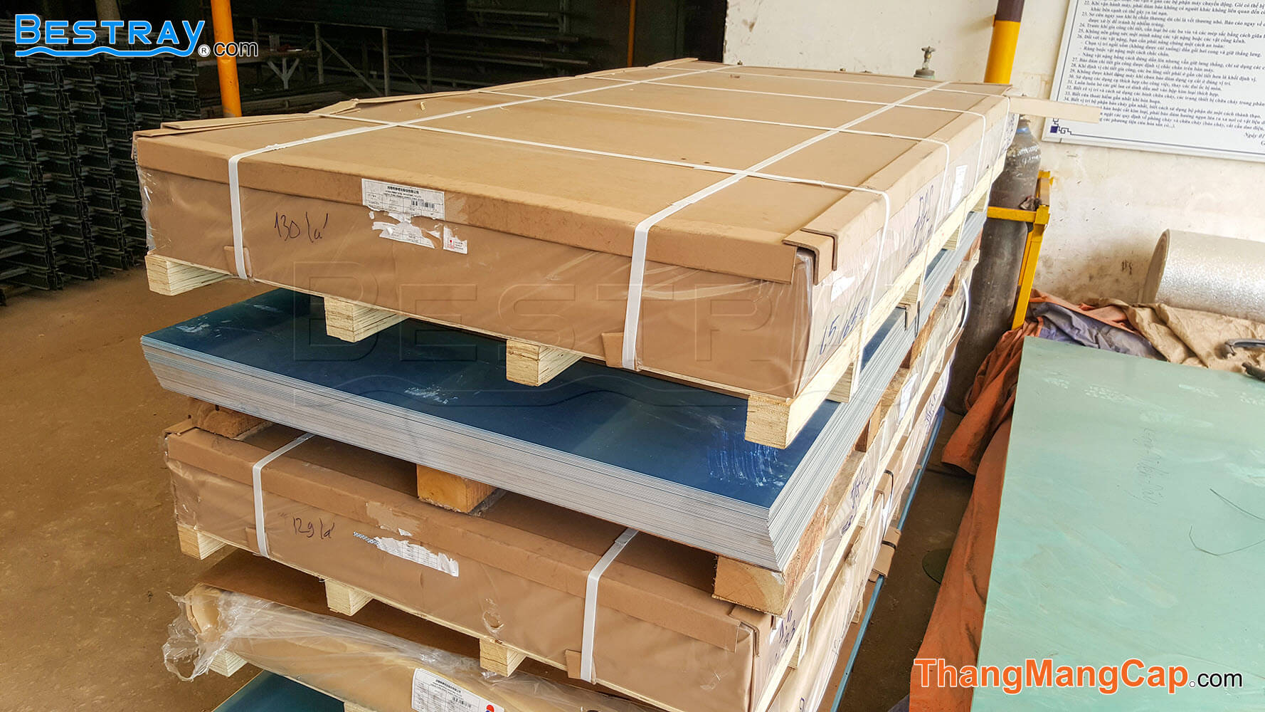 bai-15-hinh-5-1 tiêu chuẩn thang máng cáp